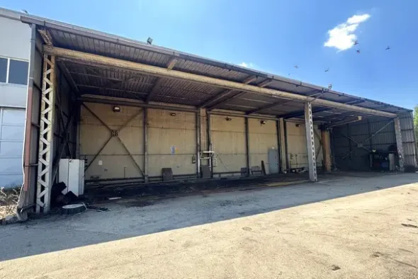 #2639836 Opificio con uffici e cortile privato (part 256)