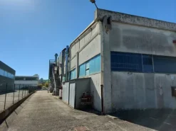 #19018 Opificio industriale con corte esterna