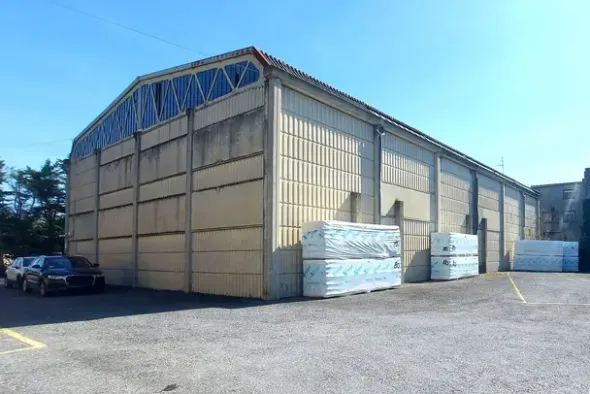 #23430 Opificio industriale con pertinenze e terreni