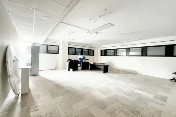 #23714 Opificio industriale con piazzale pertinenziale