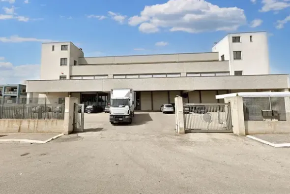 #23714 Opificio industriale con piazzale pertinenziale