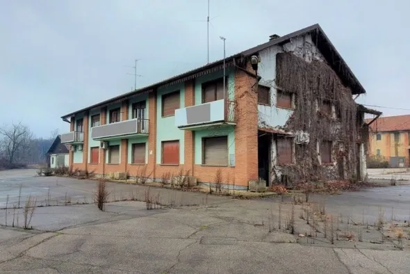 #15150 Opificio industriale con possibilità di riqualificazione