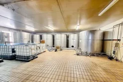 #24757 Opificio per produzione alimentare con terreni