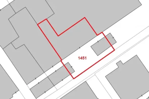 #2638619 Opificio uso deposito con pertinenze e cortile