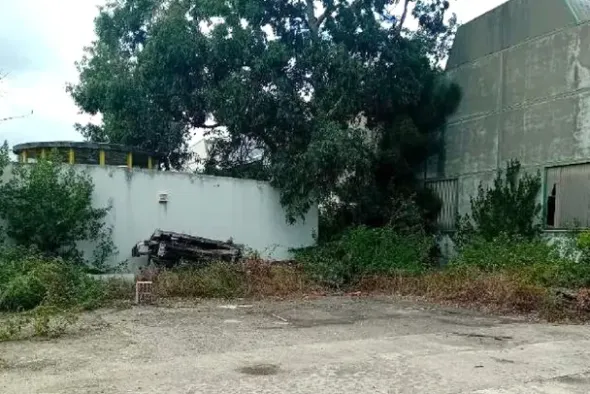 #2638619 Opificio uso deposito con pertinenze e cortile