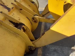 7#8084 Pala gommata articolata Komatsu WA 320-5