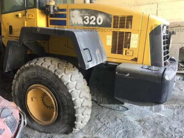 1#97800 Pala gommata Daewoo e Komatsu