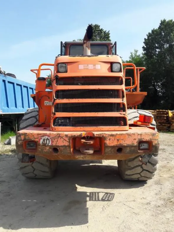 2#3163 Pala gommata Fiat Hitachi