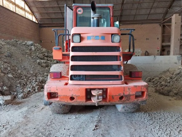 3#5783 Pala gommata Fiat Hitachi W17