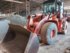 3#5783 Pala gommata Fiat Hitachi W17
