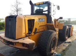 Pala gommata JCB 456, anno 2010, 16.000 ore