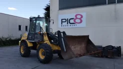 Pala gommata New Holland W80TC