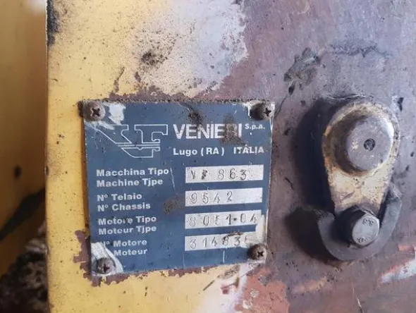 2#3777 Pala gommata Venieri VF 863