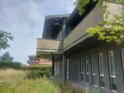 #23477 Palazzina direzionale con ampio parcheggio