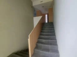 #23477 Palazzina direzionale con ampio parcheggio