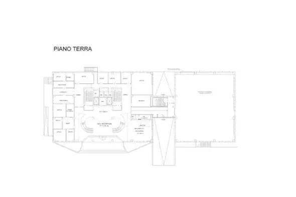 #25752 Palazzina direzionale multipiano con parcheggi, servizi accessorie corte