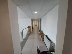 #2639425 Palazzina direzionale su tre livelli con ampia corte