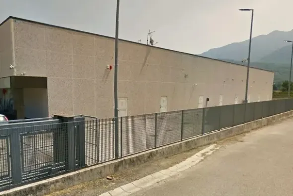 #2638554 Parco commerciale con parcheggio scoperto