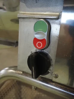 PASSATRICE ROBOT COUPE MOD. C200