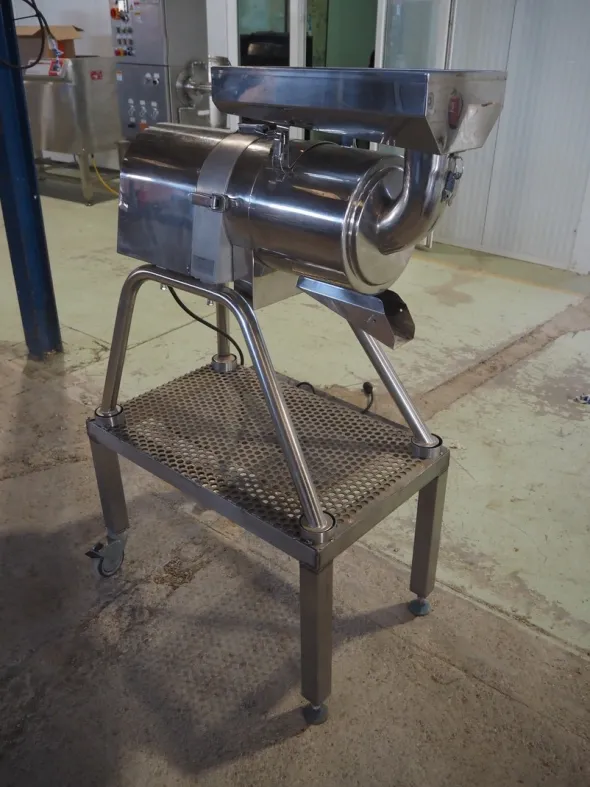 PASSATRICE ROBOT COUPE MOD. C200