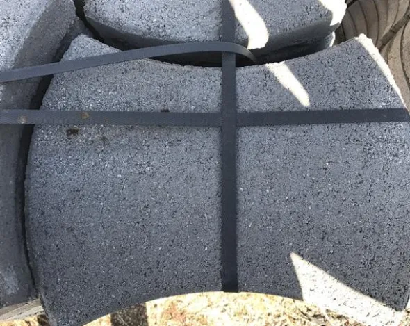 10#2342 Pavimentazione e betonelle su bancali