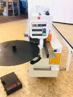 PE939 - 1270Bordatrice SCM K 203 R