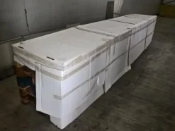 51#3630 Pedane in legno e cestelli in acciaio