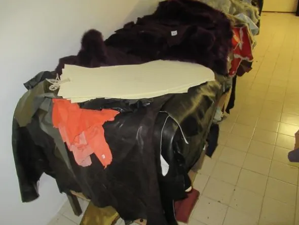 4#4223 Pelli di montone shearling e camoscio