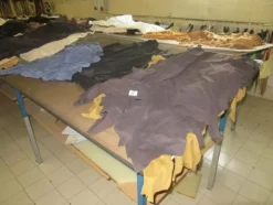 4#4223 Pelli di montone shearling e camoscio