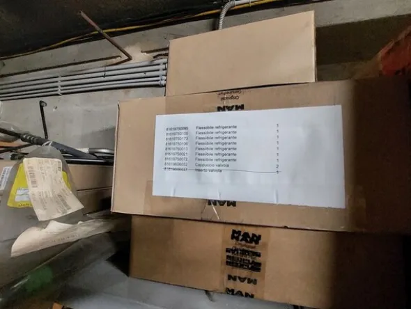 1#6777 Pezzi di ricambio di parti meccaniche e carrozzeria di autoveicoli Man