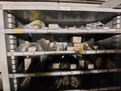 1#6777 Pezzi di ricambio di parti meccaniche e carrozzeria di autoveicoli Man