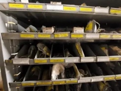 1#6777 Pezzi di ricambio di parti meccaniche e carrozzeria di autoveicoli Man