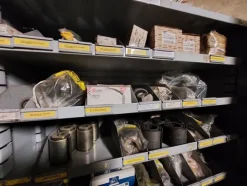 1#6777 Pezzi di ricambio di parti meccaniche e carrozzeria di autoveicoli Man