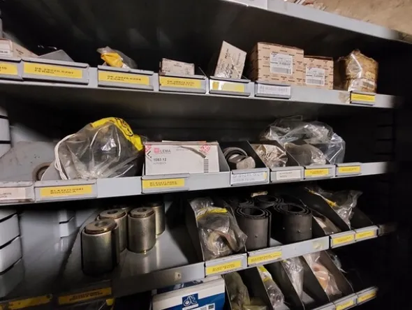 1#6777 Pezzi di ricambio di parti meccaniche e carrozzeria di autoveicoli Man