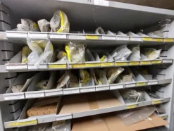1#6777 Pezzi di ricambio di parti meccaniche e carrozzeria di autoveicoli Man