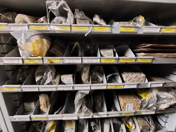 1#6777 Pezzi di ricambio di parti meccaniche e carrozzeria di autoveicoli Man