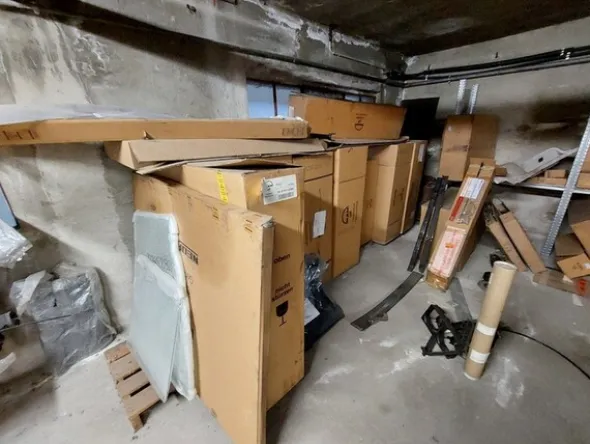 1#6777 Pezzi di ricambio di parti meccaniche e carrozzeria di autoveicoli Man