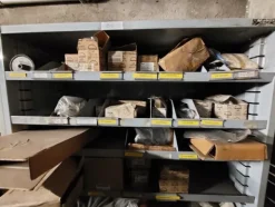 1#6777 Pezzi di ricambio di parti meccaniche e carrozzeria di autoveicoli Man