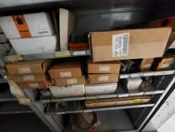 1#6777 Pezzi di ricambio di parti meccaniche e carrozzeria di autoveicoli Man