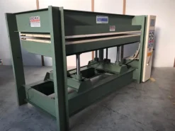 PG828 - 1105Pressa a piani caldi marca Orma