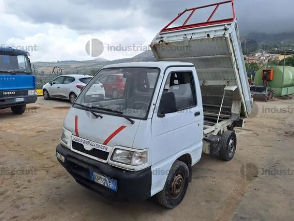 8#9403 Piaggio Porter con cassone semiribaltabil
