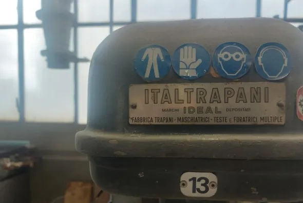 29#7922 Pialla spessore Griggio PS520 e trapano a colonna Italtrapani