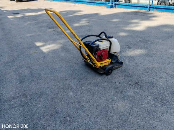 Piastra vibrante BATMATIC FPH 1650W