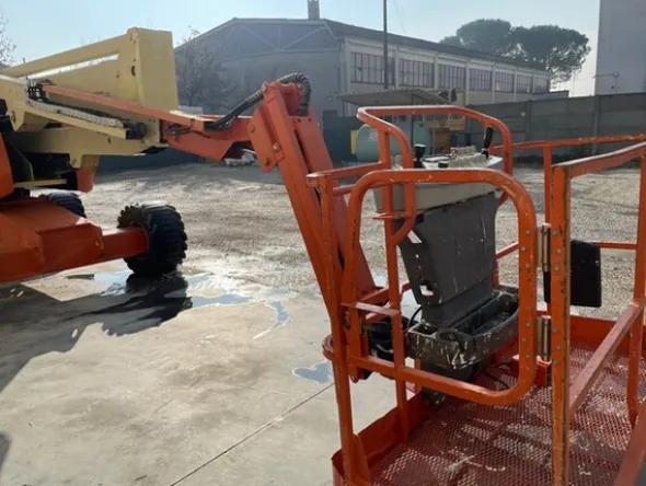 6#5755 Piattaforma aerea Boomlift JLG