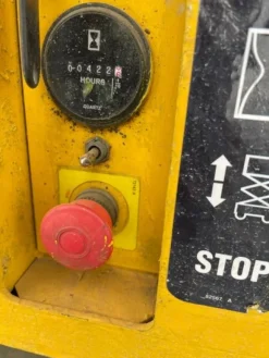 7#5755 Piattaforma aerea verticale Genie