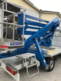 1#5244 Piattaforma CTE Sequani Z20E autocarrata su Mercedes