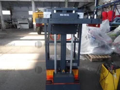 3#9821 Piattaforma elevatore monoposto Faraone