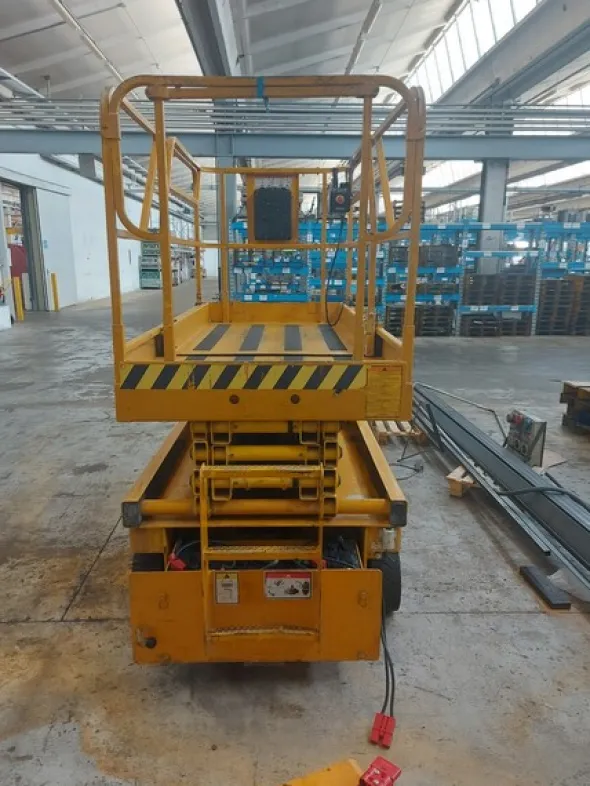 5#7923 Piattaforma elevatrice Haulotte Compact 10
