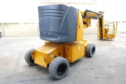 4#4535 Piattaforma semovente articolata elettrica Haulotte HA15 ip