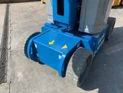 2#4535 Piattaforma semovente girevole articolata Genie z-30/20n
